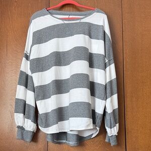 Cabana by Crown & Ivy Gray and White Striped Long Sleeve Tunic Top 2X Relaxed